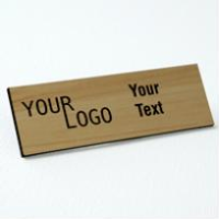 Name tag – engraved plastic Cashew / Black – square corners – magnetic